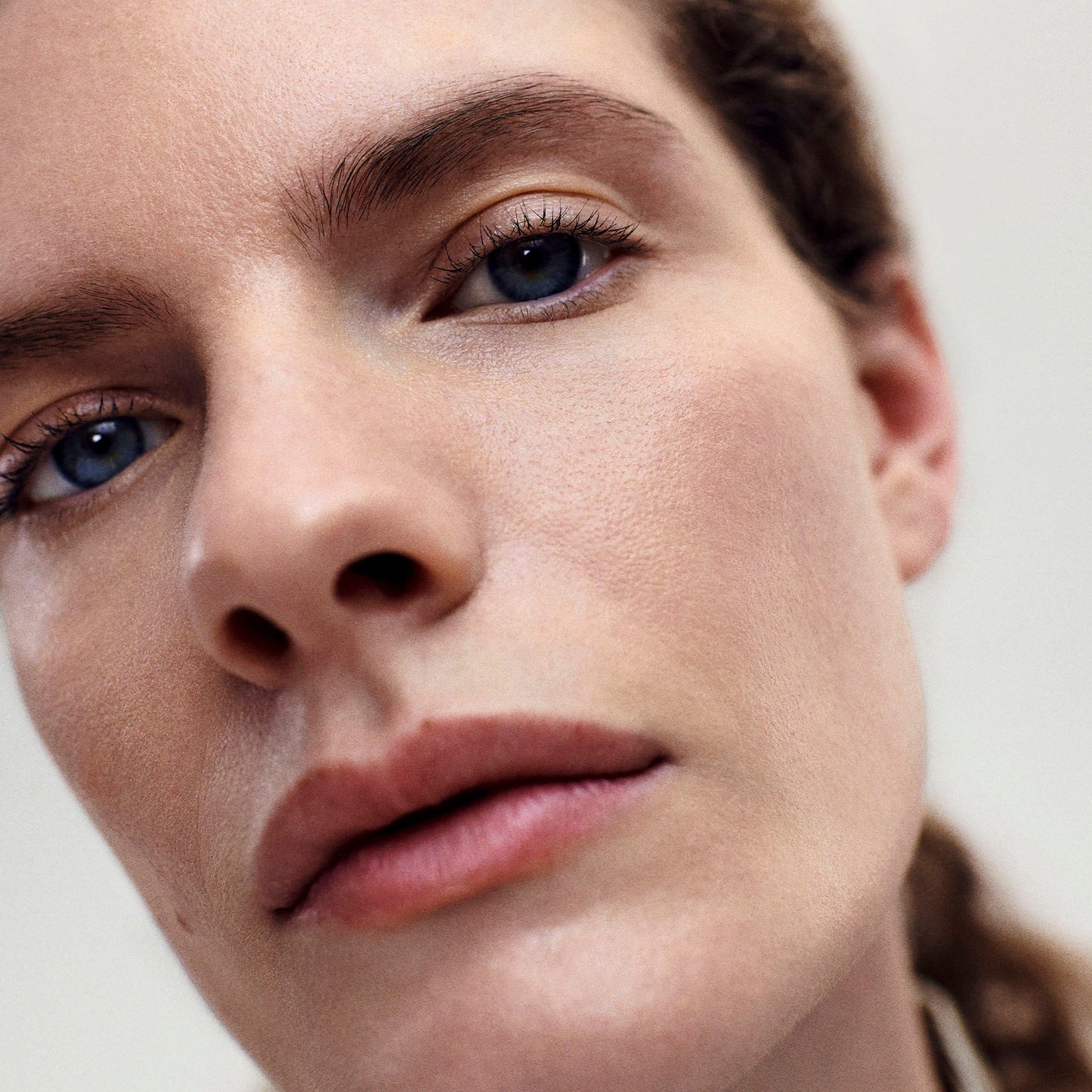 The Minimalist Perfecting Complexion Stick