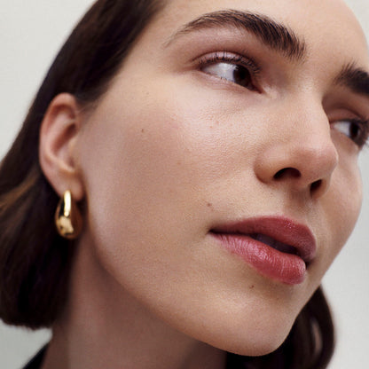 The Minimalist Perfecting Complexion Stick