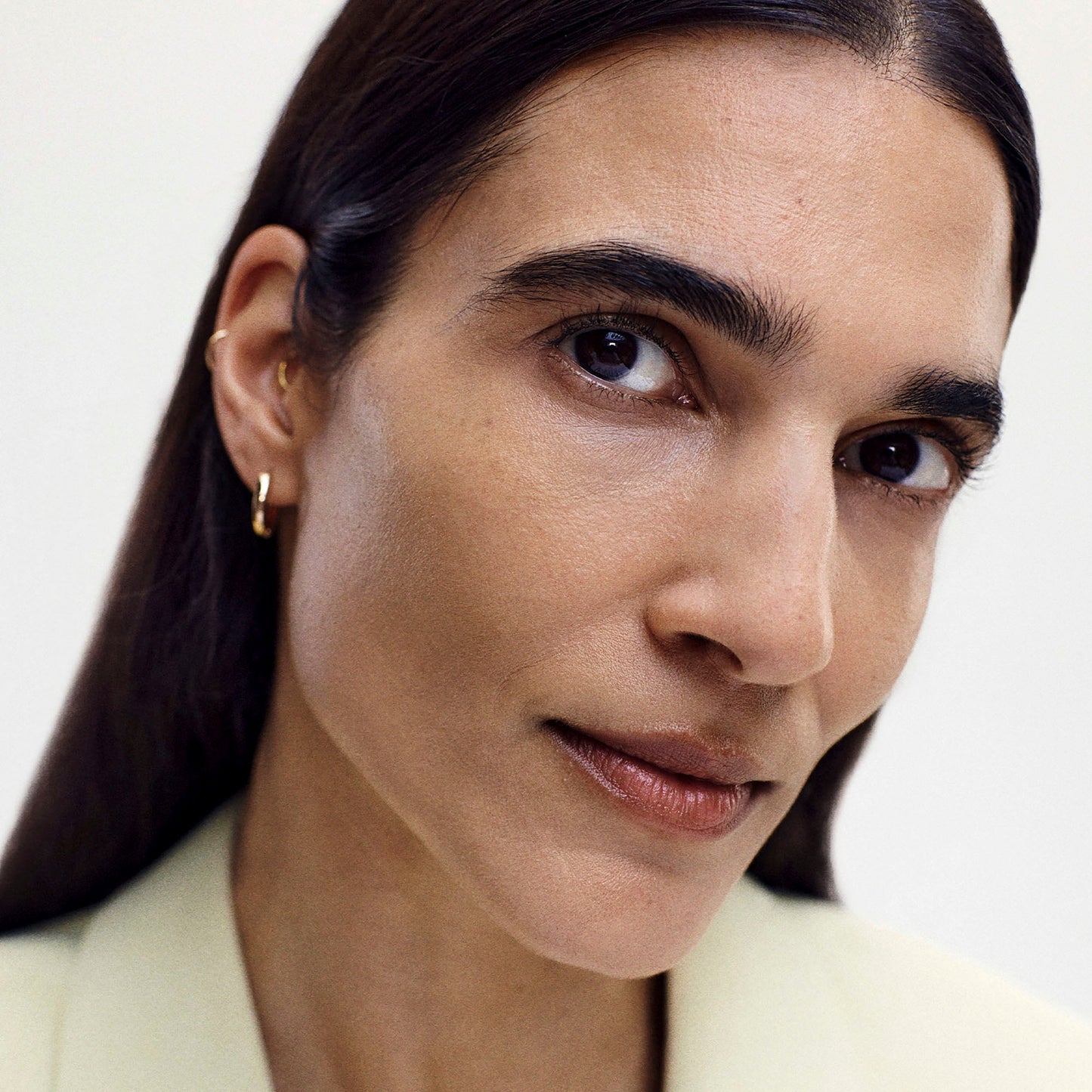 The Minimalist Perfecting Complexion Stick